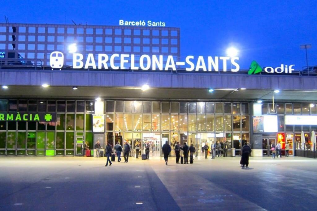 Habitaciones Camp Nou Apartment Оспиталет де Лобрегат Екстериор снимка