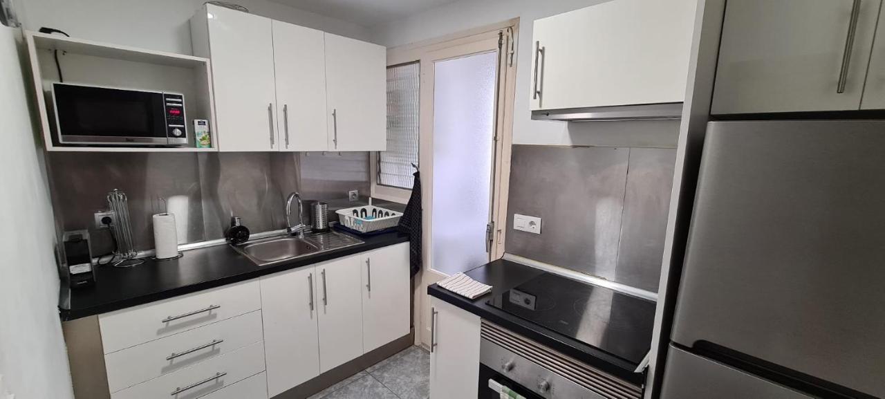 Habitaciones Camp Nou Apartment Оспиталет де Лобрегат Екстериор снимка
