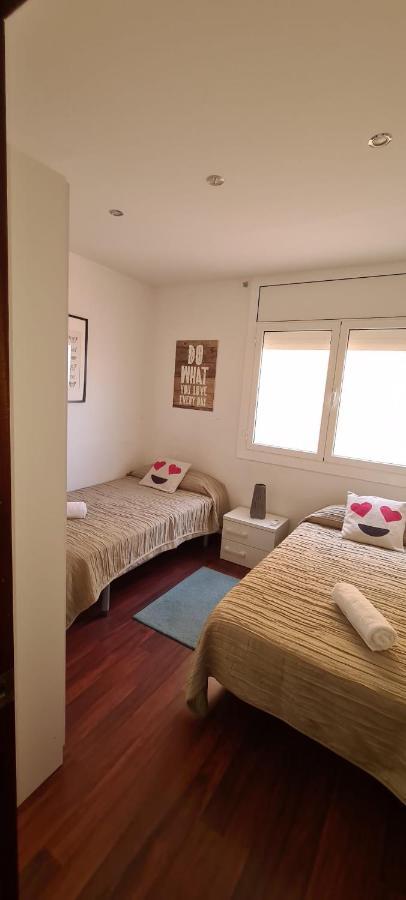 Habitaciones Camp Nou Apartment Оспиталет де Лобрегат Екстериор снимка
