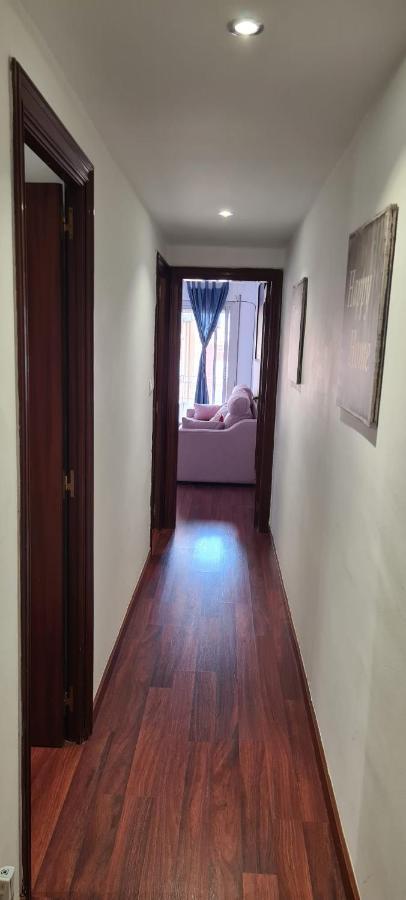 Habitaciones Camp Nou Apartment Оспиталет де Лобрегат Екстериор снимка
