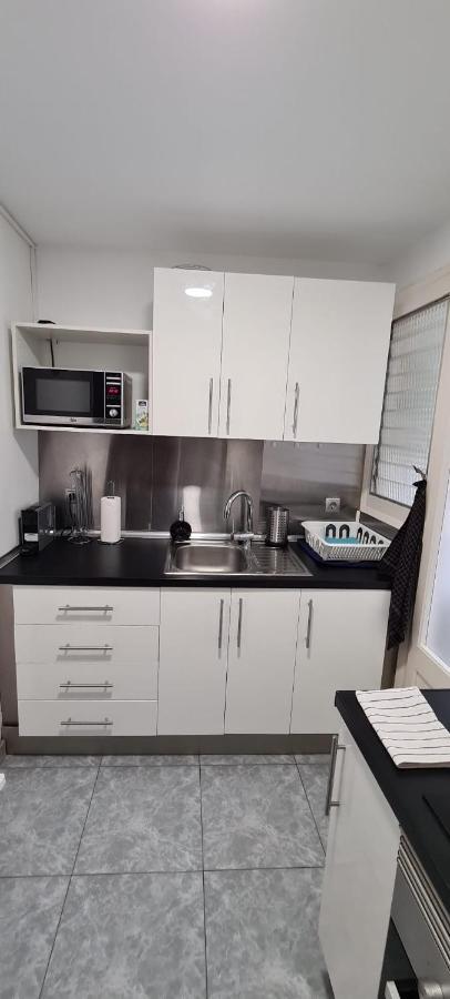 Habitaciones Camp Nou Apartment Оспиталет де Лобрегат Екстериор снимка