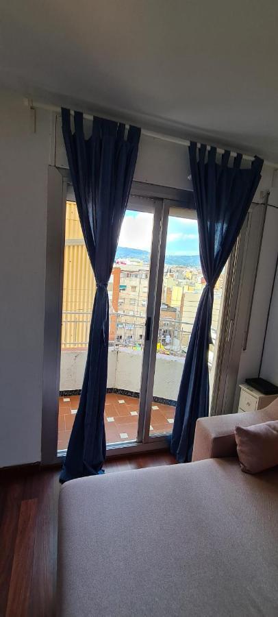 Habitaciones Camp Nou Apartment Оспиталет де Лобрегат Екстериор снимка